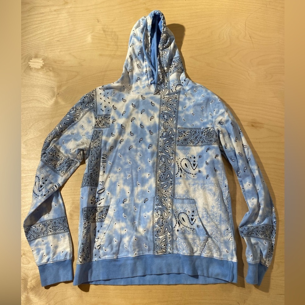Rue21 Light Blue Paisley Hoodie Medium (OO) - Picture 6 of 11